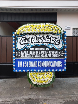 Papan Bunga Duka di Sidokarto